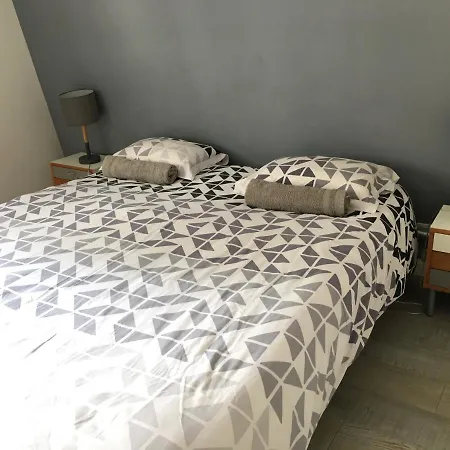 A 30 M Du Coeur De La Rue Des Bains Holiday home *